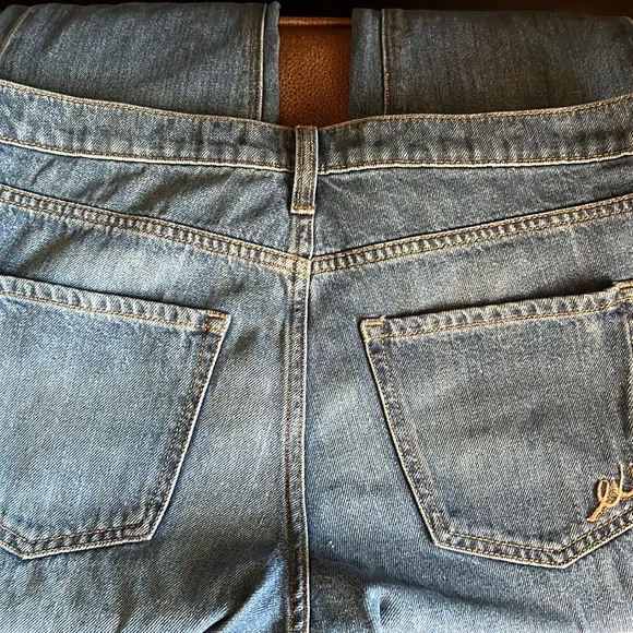 Express Girlfriend Step-Up Jeans - Picture 15 of 16